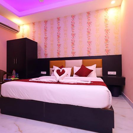 Suites Admiral Delhi Airport New Delhi Exterior foto