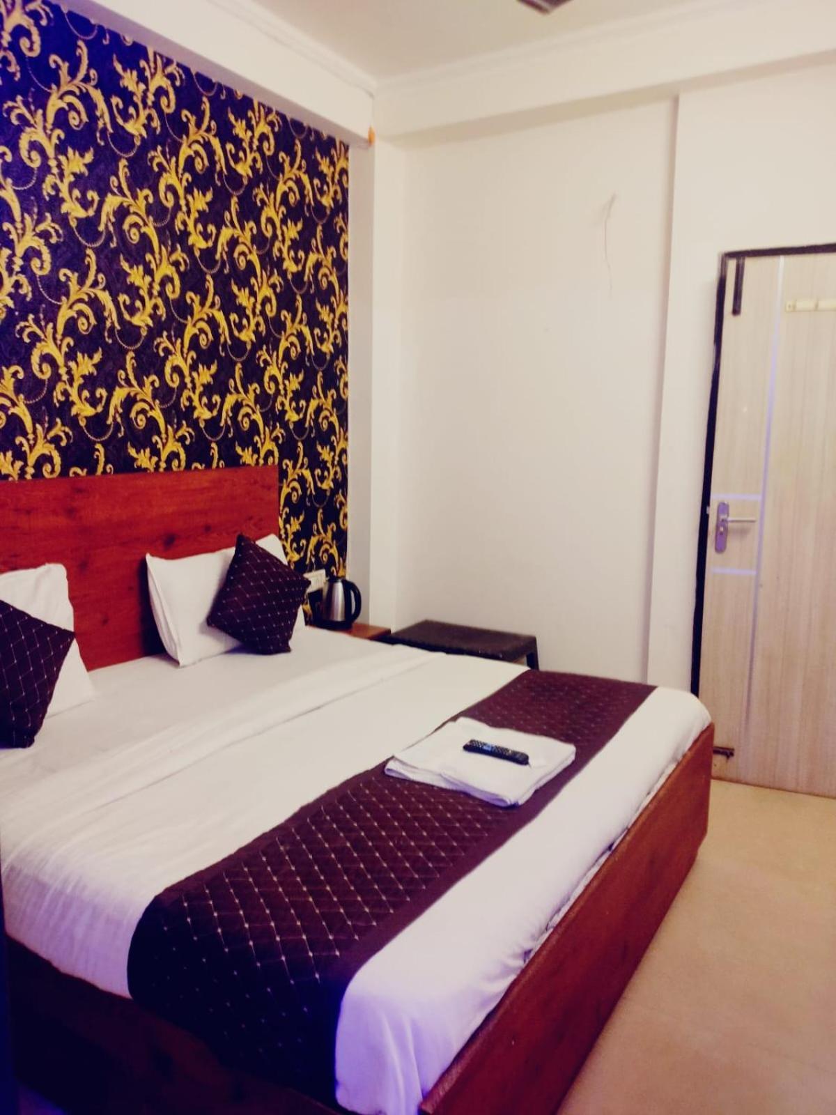 Suites Admiral Delhi Airport New Delhi Exterior foto