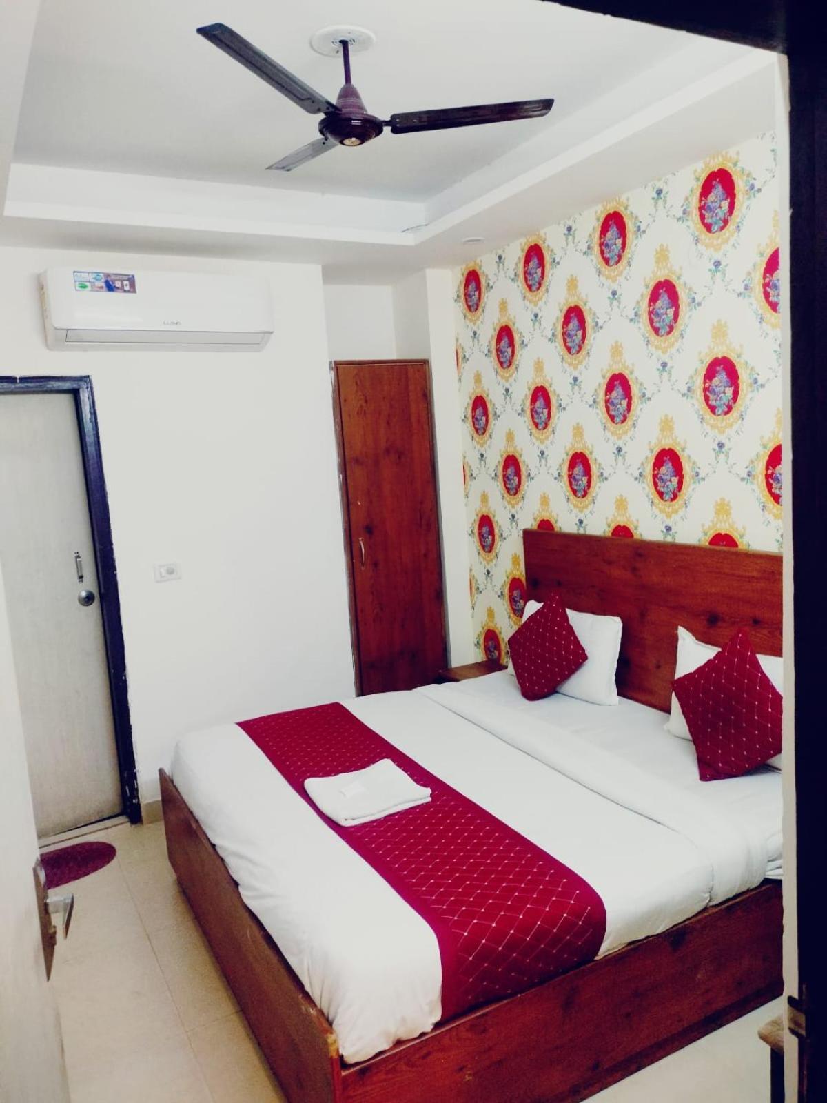 Suites Admiral Delhi Airport New Delhi Exterior foto